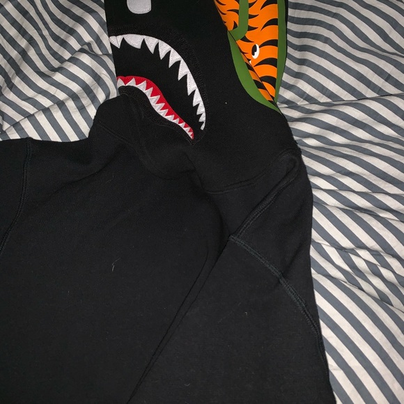 Bathing ape hoodie (authentic) - Picture 4 of 6